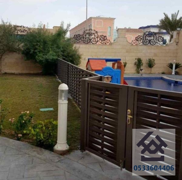 مظلات مسابح
