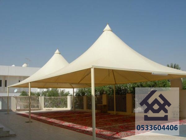مظلات هرمية