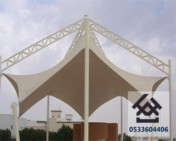 مظلات هرمية